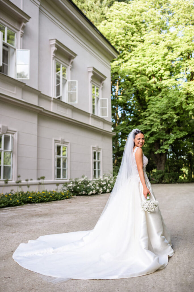 Nikola Elefant svatební fotografka svatební místo Zámek Ratměřice